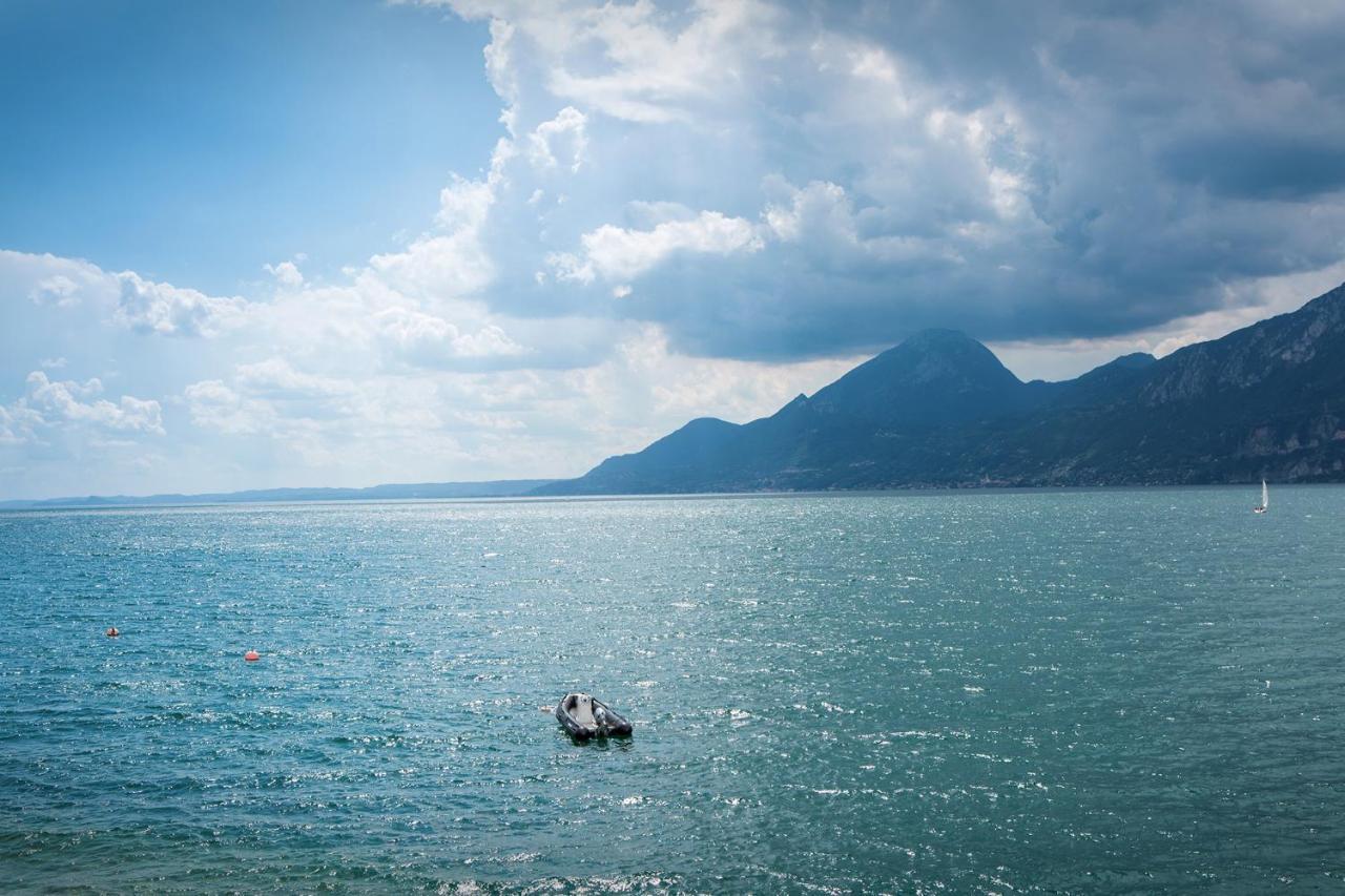 Villa Francesca-Grande Appartamento In Riva Al Lago Brenzone sul Garda Exteriér fotografie