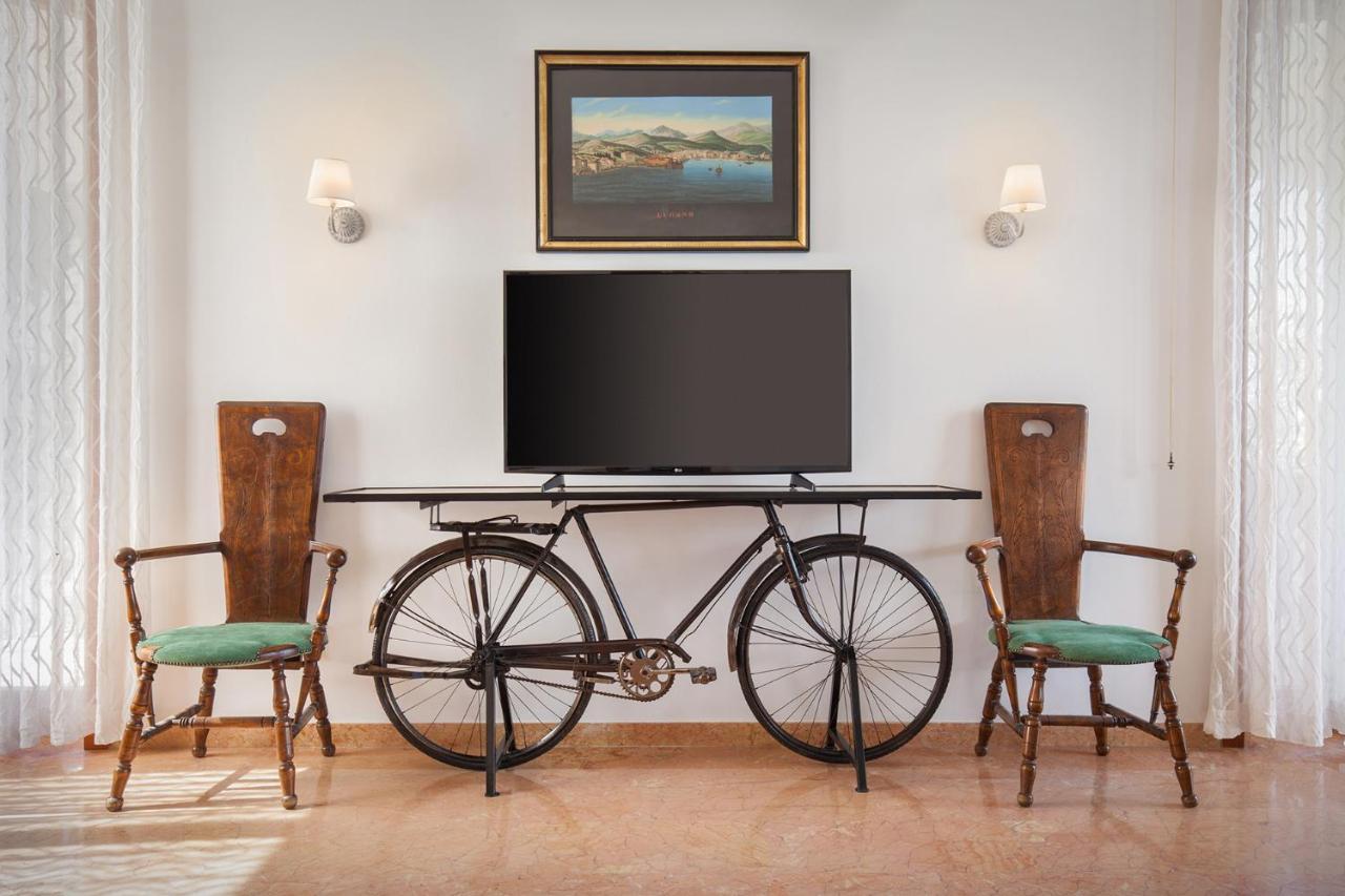 Villa Francesca-Grande Appartamento In Riva Al Lago Brenzone sul Garda Exteriér fotografie